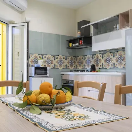 Апартаменти Sorrentovibes - Modern With Terrace, Swimming Pool&tennis *