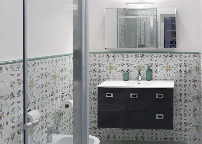 Sorrentovibes - Modern With Terrace, Swimming Pool&tennis Lejlighed *