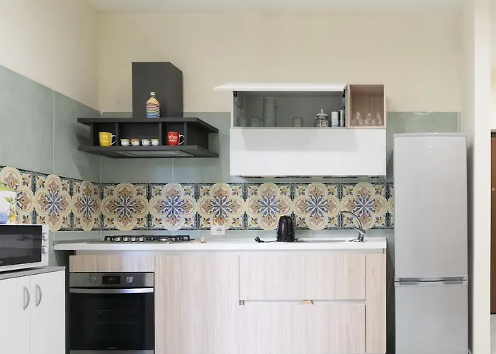 Sorrentovibes - Modern With Terrace, Swimming Pool&tennis Apartment Sorrento